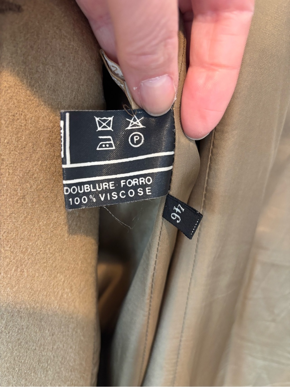 Baur & Foradori Austria Aplaca Womens Camel Trench Coat with Cape Yoke - Picture 6 of 9